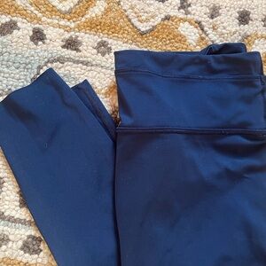 Athleta Accelerate 7/8 Tight Leggings - Navy Blue Lightweight Running Medium